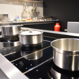 Inspiration pour une Cuisine Équipée Moderne Saint-Nazaire-les-Eymes